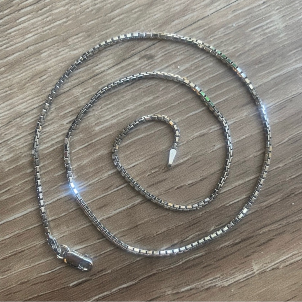 18” Sterling Silver box chain necklace